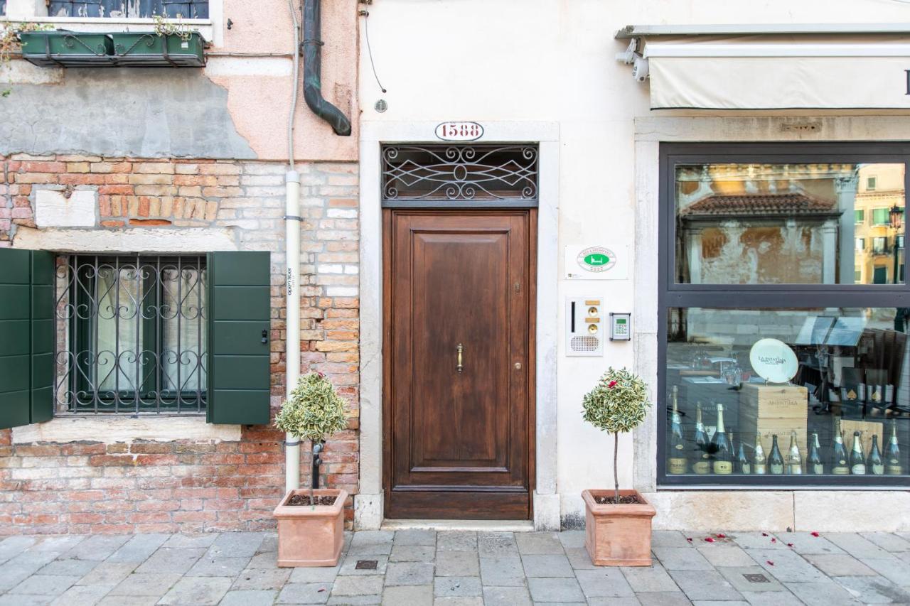 B&B Patatina Venesia Bagian luar foto
